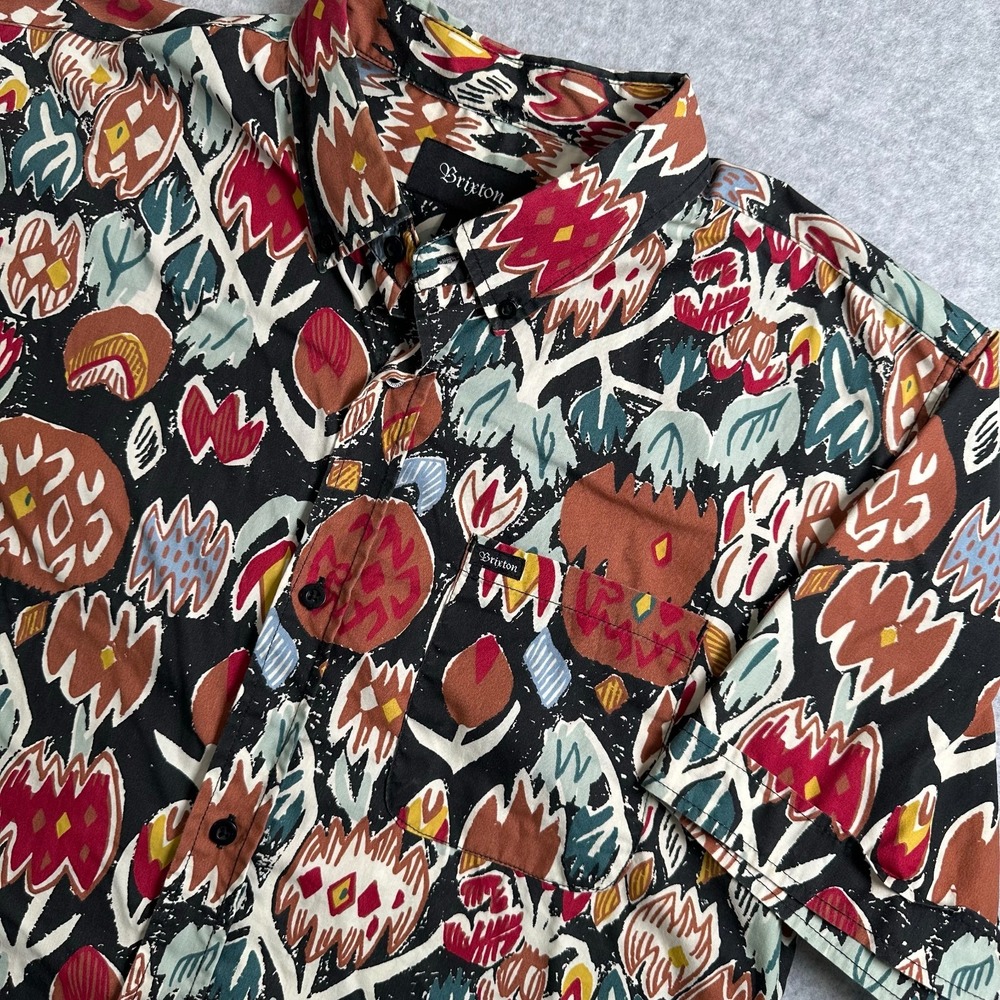 Brixton Shirt Mens Large Button Up Short Sleeve Hawaiian Floral Abstract Art